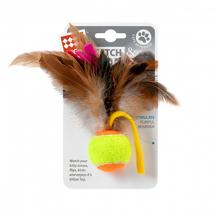 Іграшка для котів М'ячик з пір'ям GiGwi Catch&scratch тенісна гума, 6 см на kitipes.com.ua